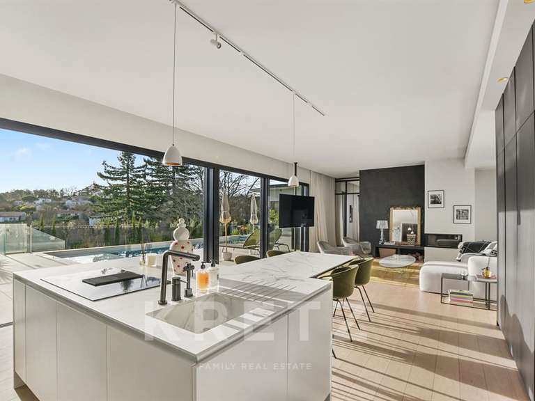 Maison Montastruc-la-Conseillère - 4 chambres - 180m²