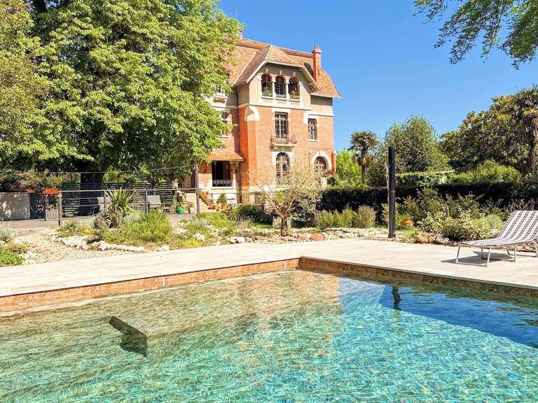 Château Montauban - 8 chambres - 490m²