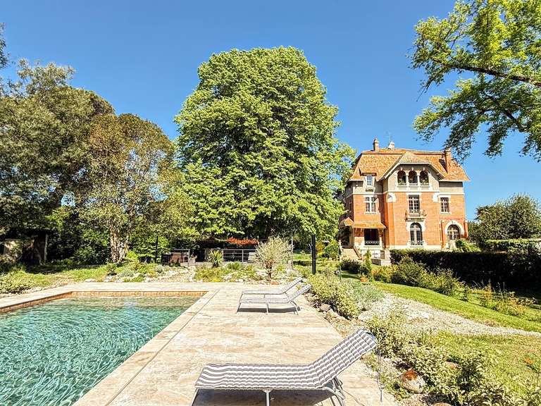Château Montauban - 8 chambres - 490m²