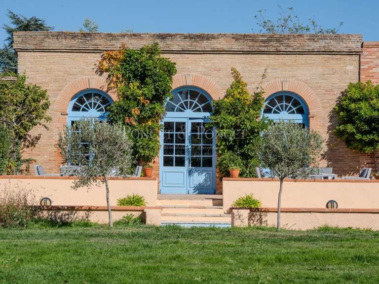 Château Montauban - 10 chambres - 550m²