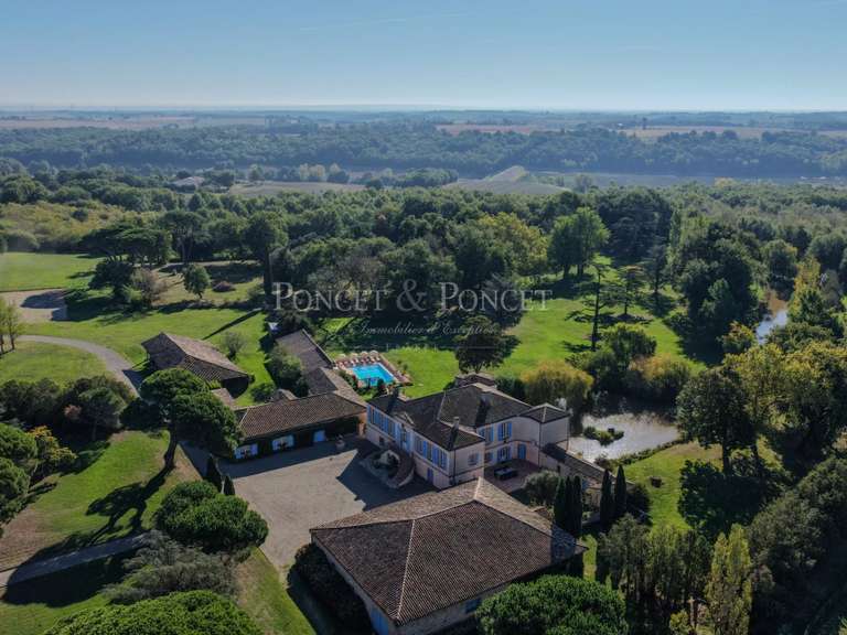Château Montauban - 10 chambres - 550m²