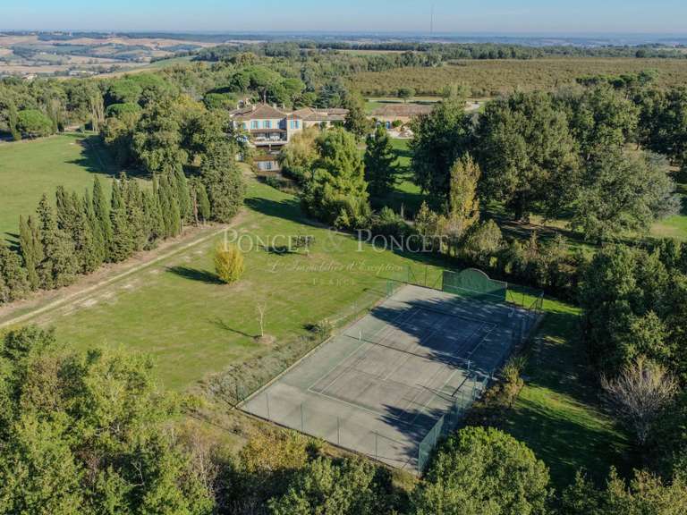 Château Montauban - 10 chambres - 550m²