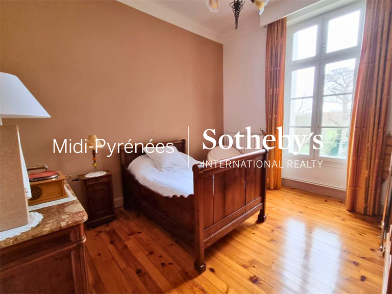 Maison Montauban - 5 chambres - 403m²