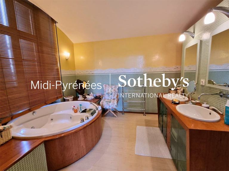 Maison Montauban - 5 chambres - 403m²