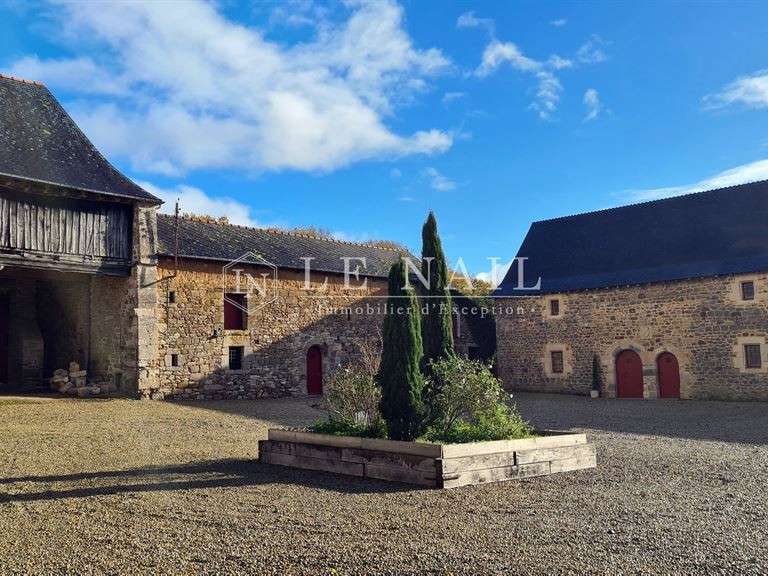 Manoir Montauban-de-Bretagne - 4 chambres - 320m²