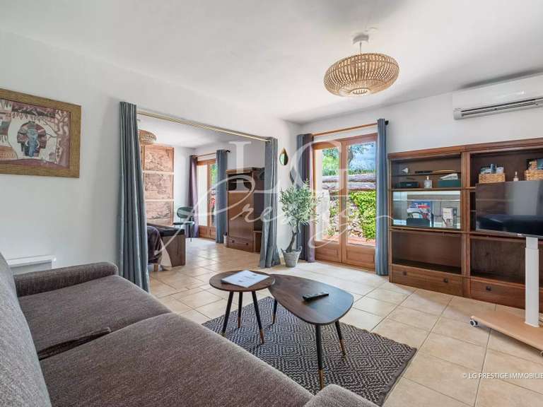 House Montauroux - 4 bedrooms - 433m²