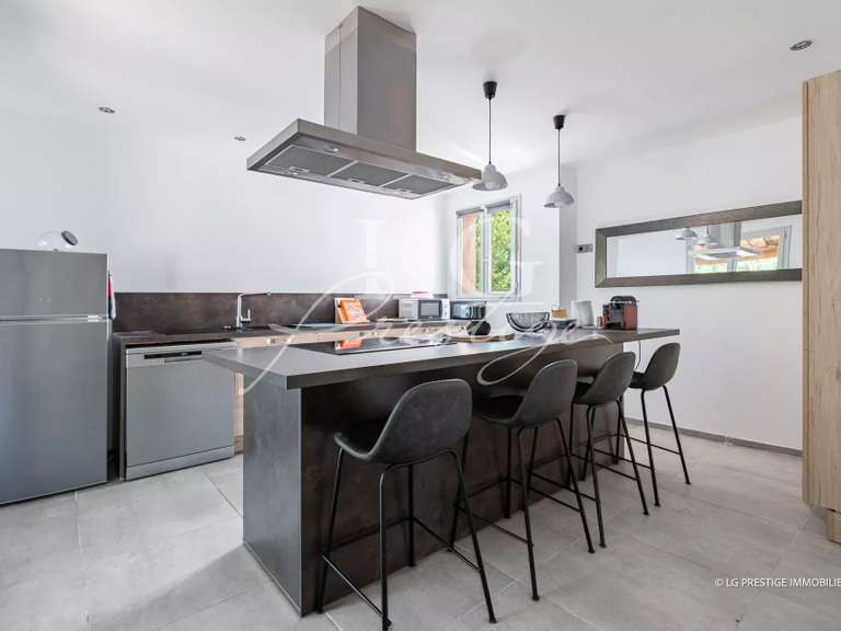 House Montauroux - 4 bedrooms - 433m²