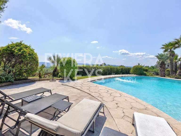 Maison Montauroux - 358m²