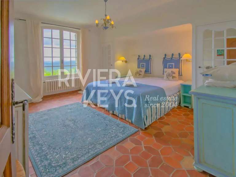 Maison Montauroux - 358m²