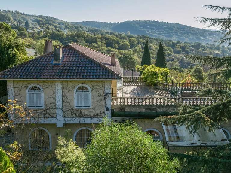 Maison Montauroux - 5 chambres - 240m²