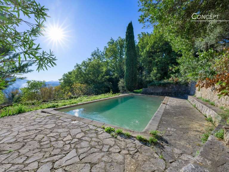 Maison Montauroux - 5 chambres - 240m²