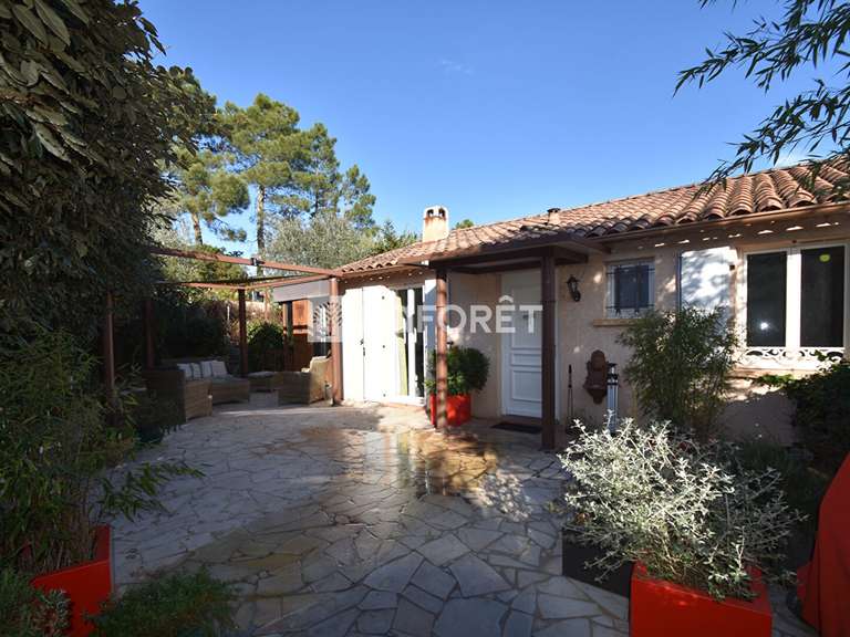 Maison Montauroux - 4 chambres - 85m²