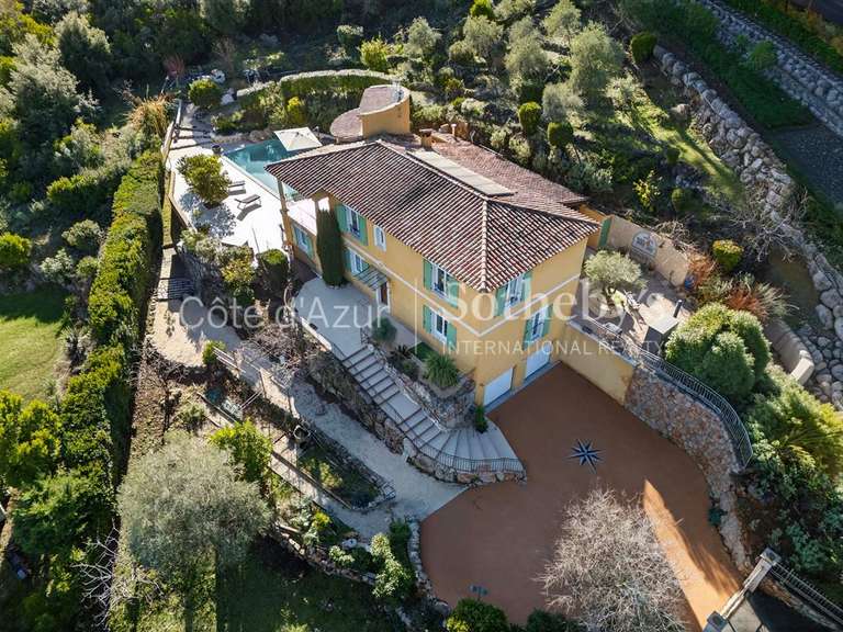 Maison Montauroux - 4 chambres - 234m²