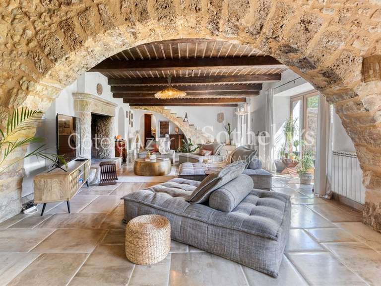 Maison Montauroux - 3 chambres - 250m²