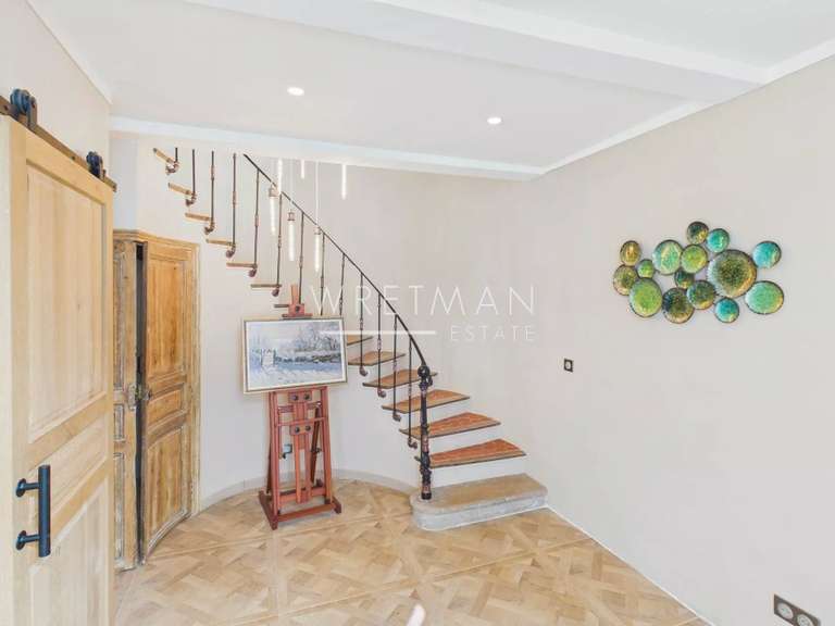 House Montauroux - 4 bedrooms - 230m²