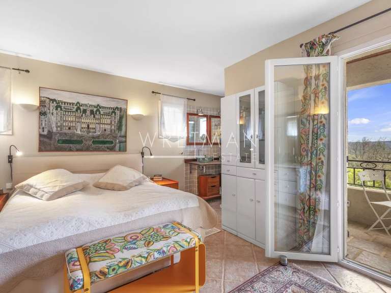 House Montauroux - 5 bedrooms - 218m²