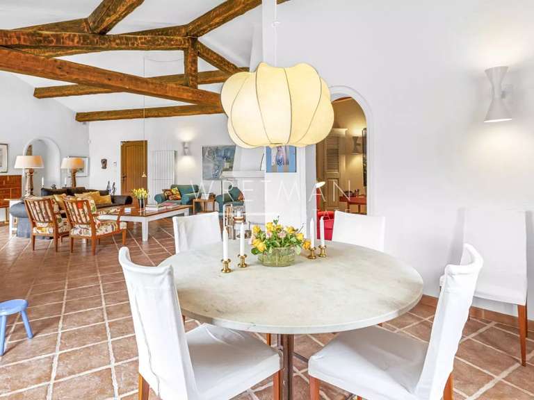 House Montauroux - 5 bedrooms - 218m²