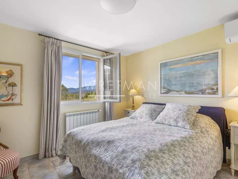 House Montauroux - 5 bedrooms - 218m²