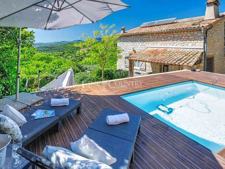 Maison Montauroux - 5 chambres - 220m²