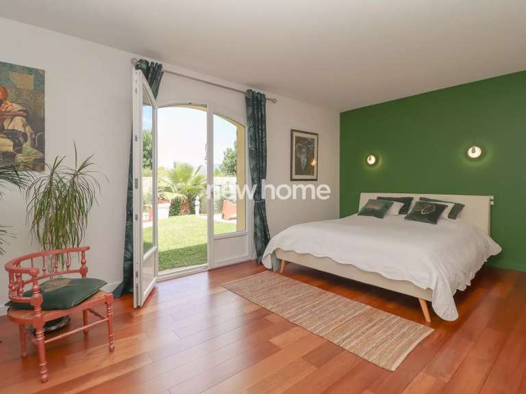 Maison Montauroux - 4 chambres - 222m²