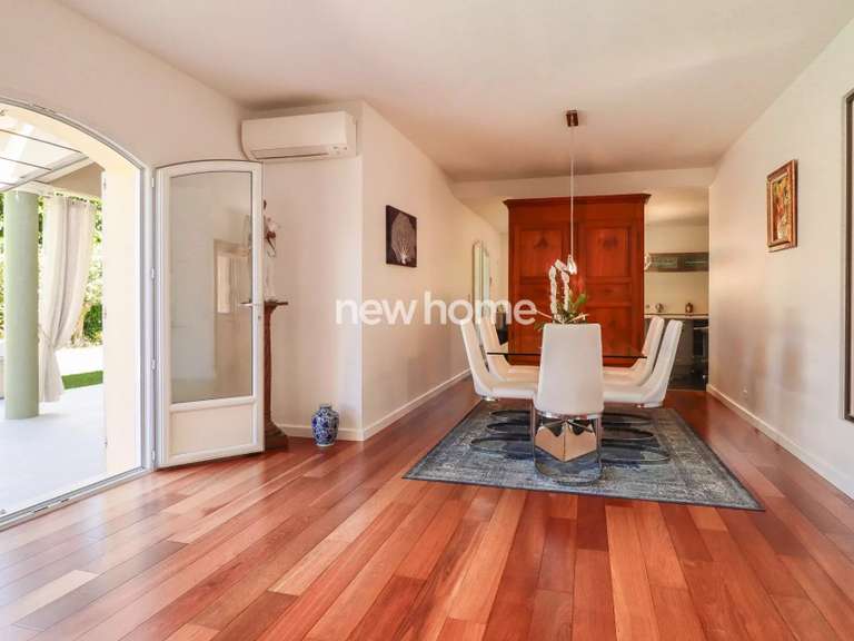 Maison Montauroux - 4 chambres - 222m²