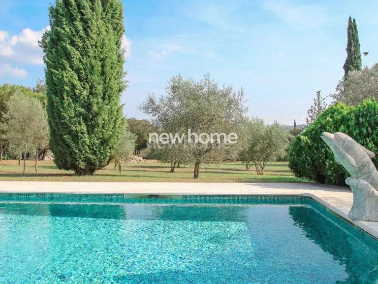 Maison Montauroux - 4 chambres - 280m²