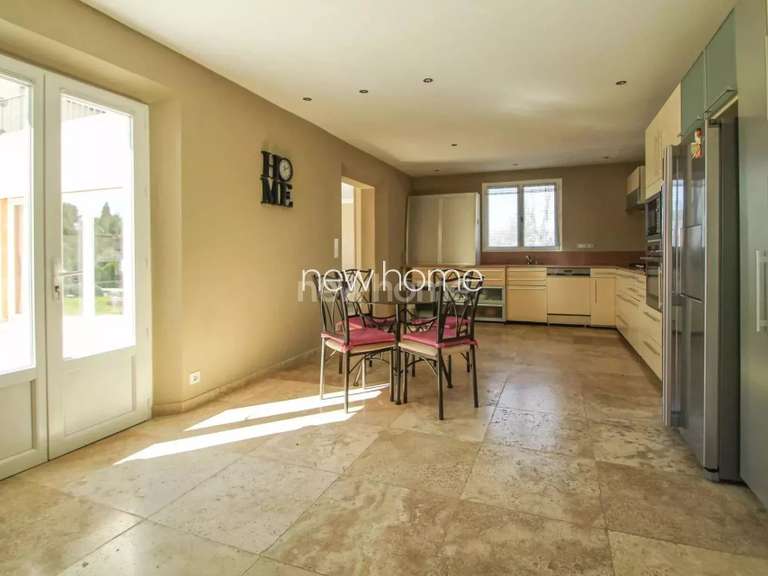 Maison Montauroux - 4 chambres - 280m²