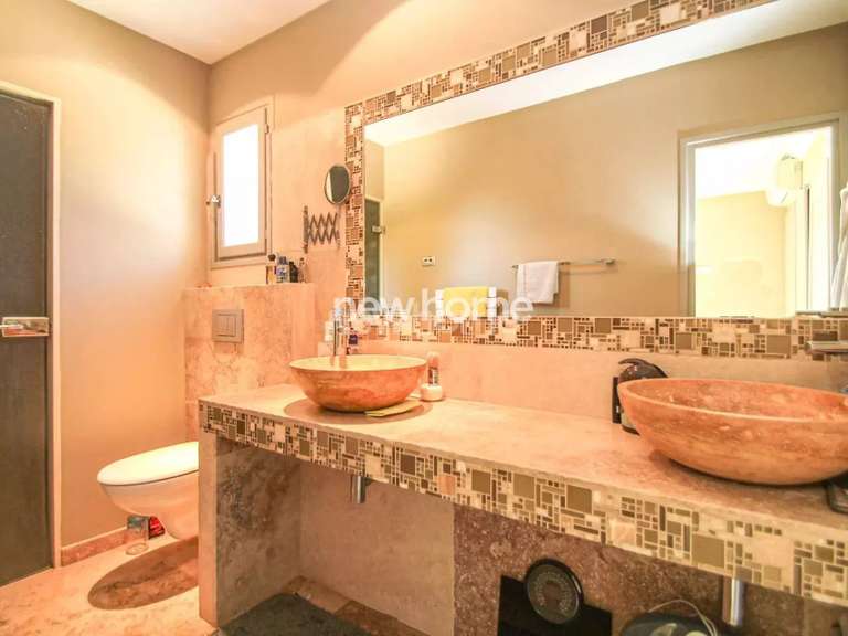 Maison Montauroux - 4 chambres - 280m²