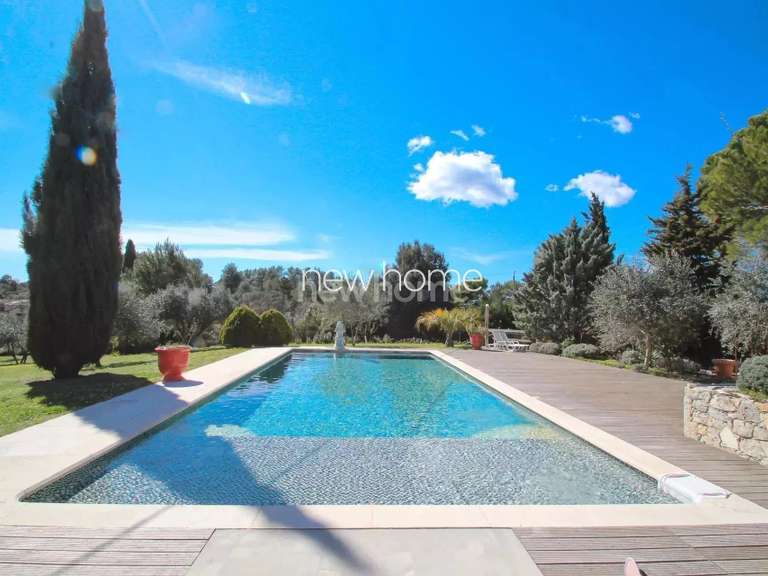 Maison Montauroux - 4 chambres - 280m²