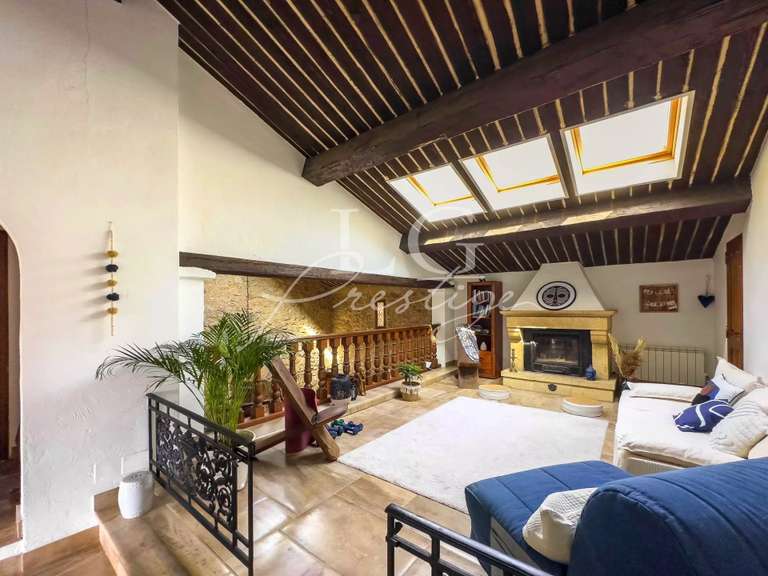 Maison Montauroux - 4 chambres - 235m²