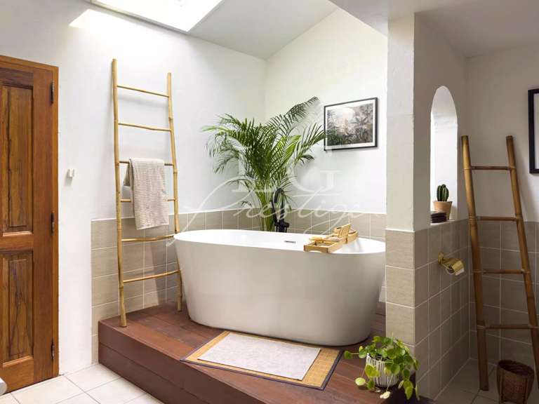 Maison Montauroux - 4 chambres - 235m²