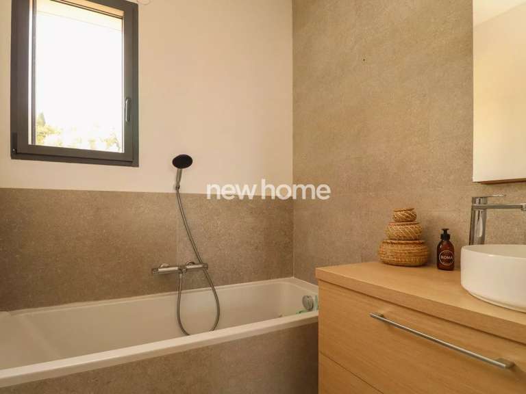 Maison Montauroux - 5 chambres - 221m²