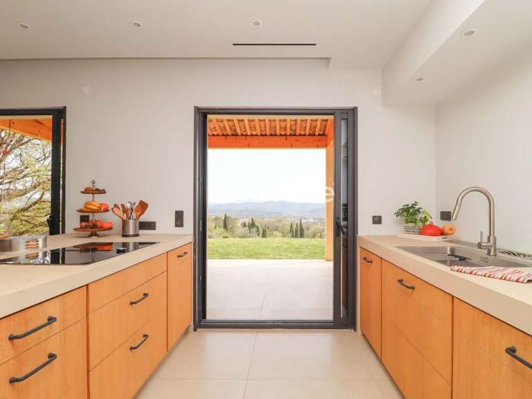 Maison Montauroux - 5 chambres - 221m²