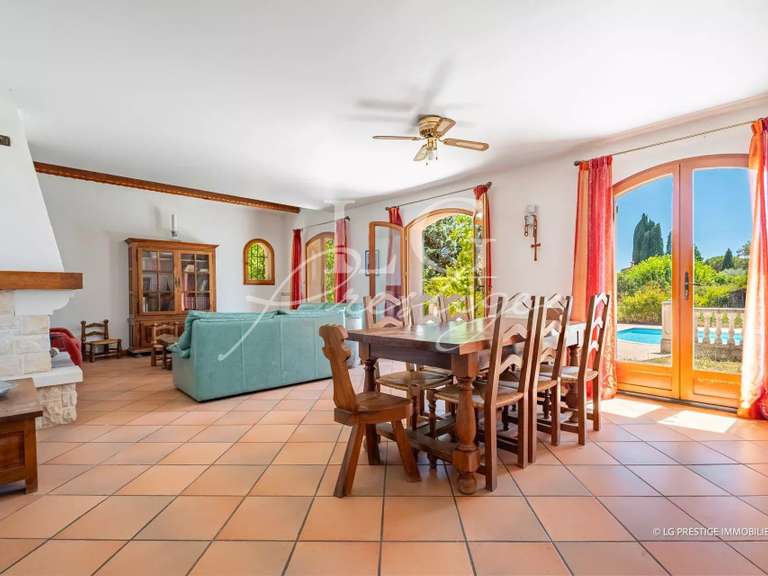 Maison Montauroux - 5 chambres - 250m²