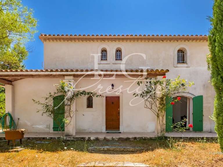 Maison Montauroux - 5 chambres - 250m²