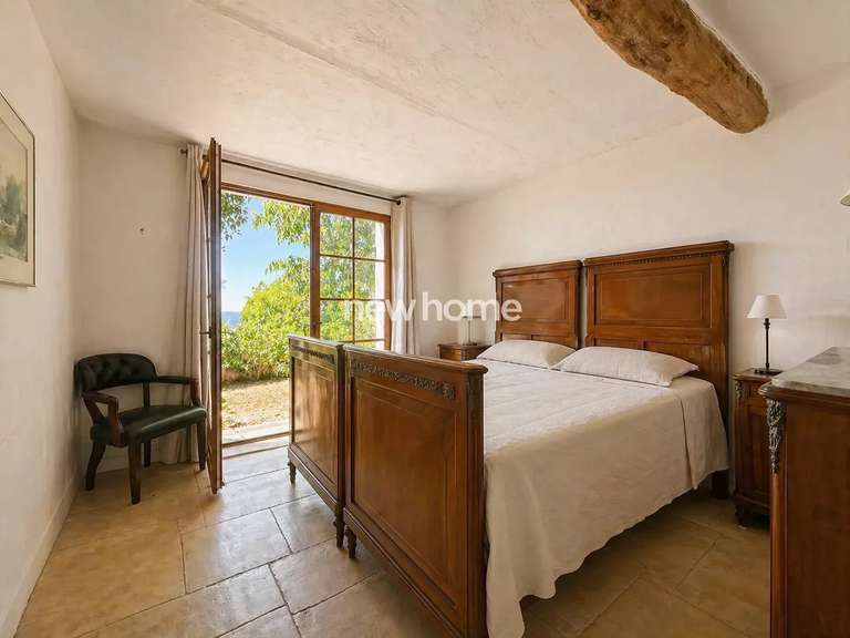Maison Montauroux - 8 chambres - 300m²