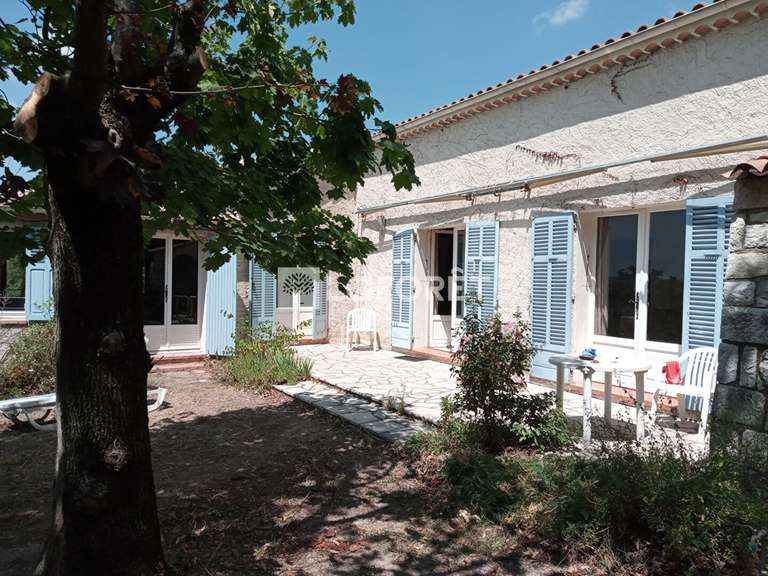 House Montauroux - 2 bedrooms - 100m²