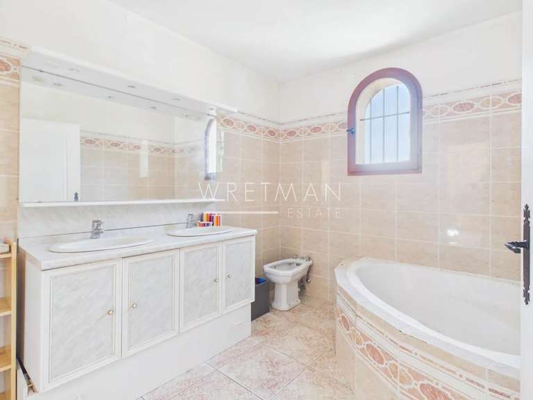 Maison Montauroux - 5 chambres - 145m²