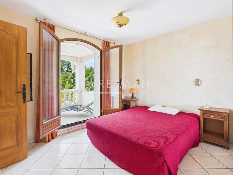 Maison Montauroux - 5 chambres - 145m²