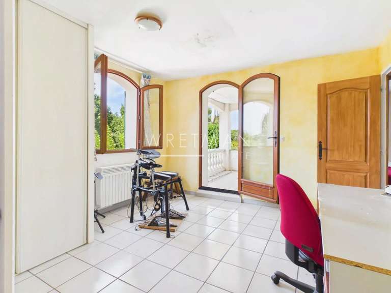 Maison Montauroux - 5 chambres - 145m²