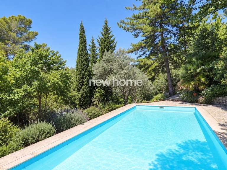 Maison Montauroux - 2 chambres - 187m²