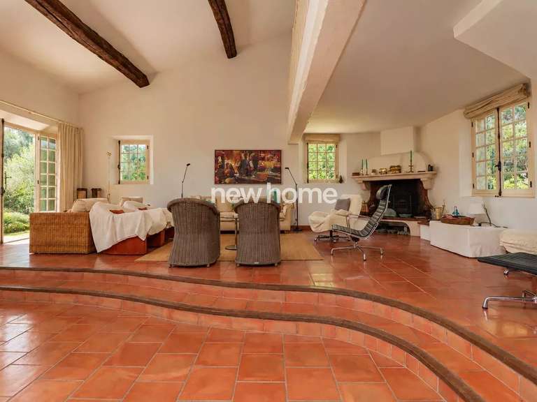 Maison Montauroux - 2 chambres - 187m²
