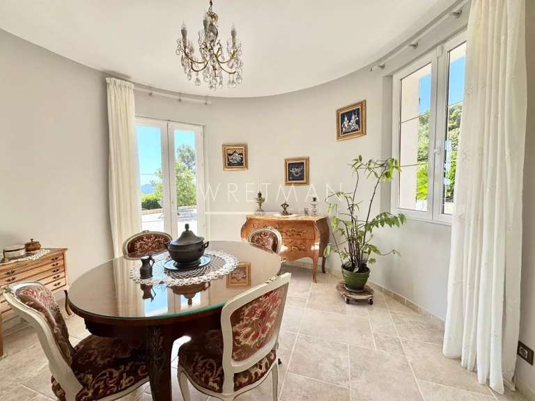 Maison Montauroux - 4 chambres - 235m²