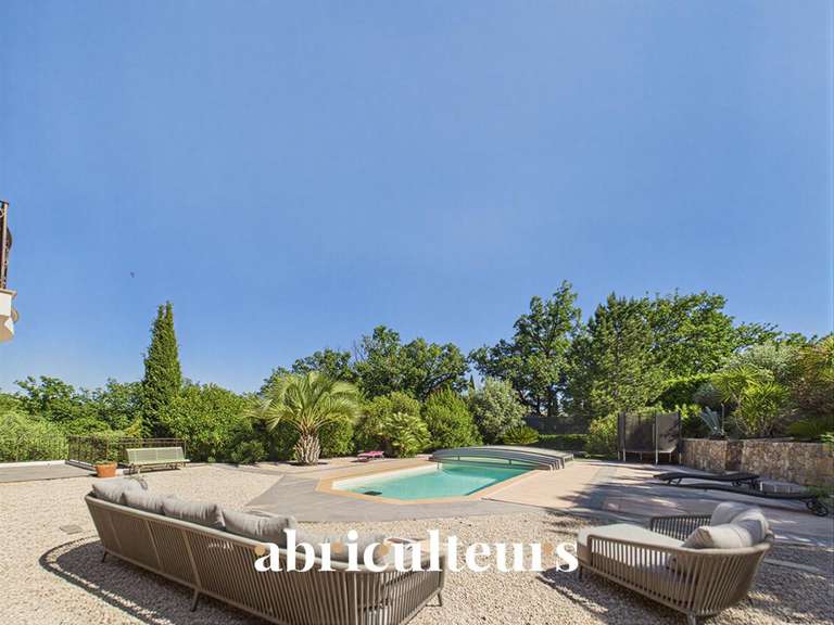 Maison Montauroux - 4 chambres - 250m²