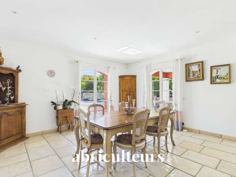 Maison Montauroux - 4 chambres - 250m²