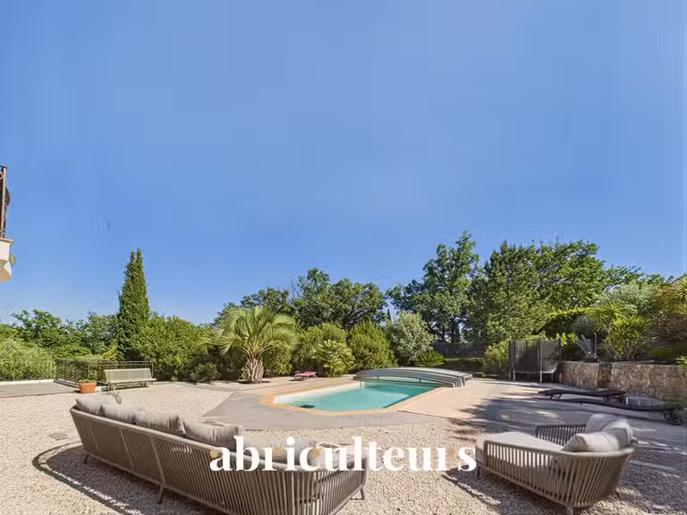 Maison Montauroux - 4 chambres - 250m²