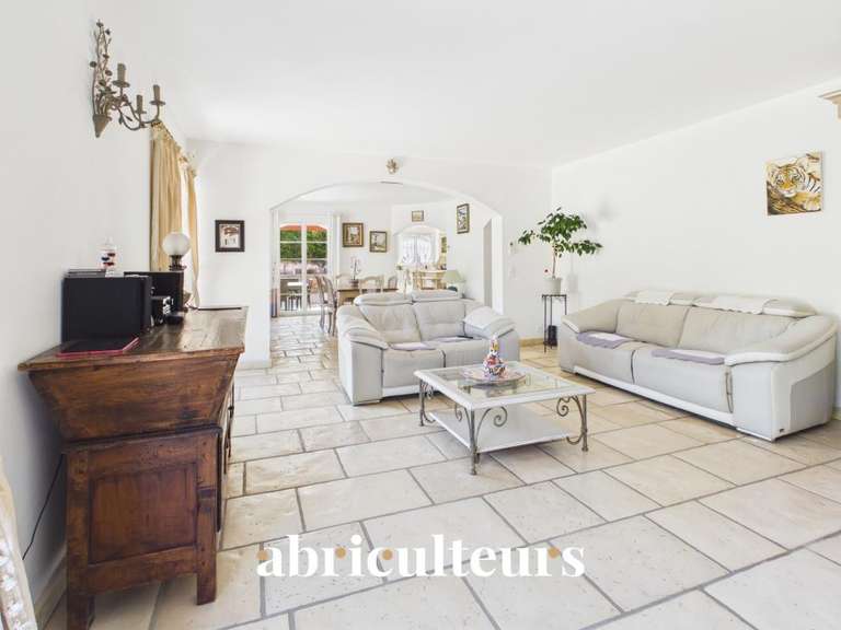 Maison Montauroux - 4 chambres - 250m²