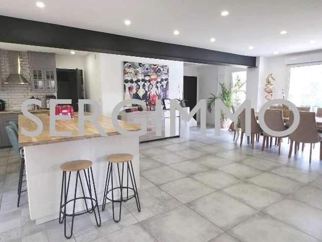 Propriété Montauroux - 4 chambres - 150m²