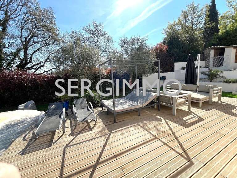 Propriété Montauroux - 4 chambres - 150m²