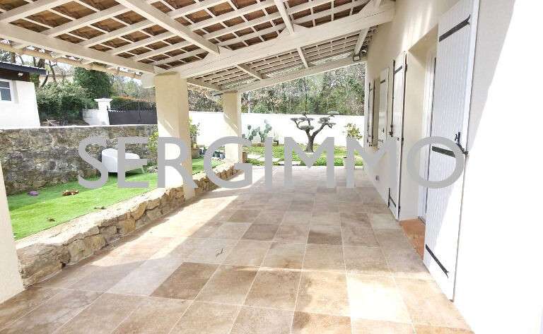 Propriété Montauroux - 4 chambres - 150m²